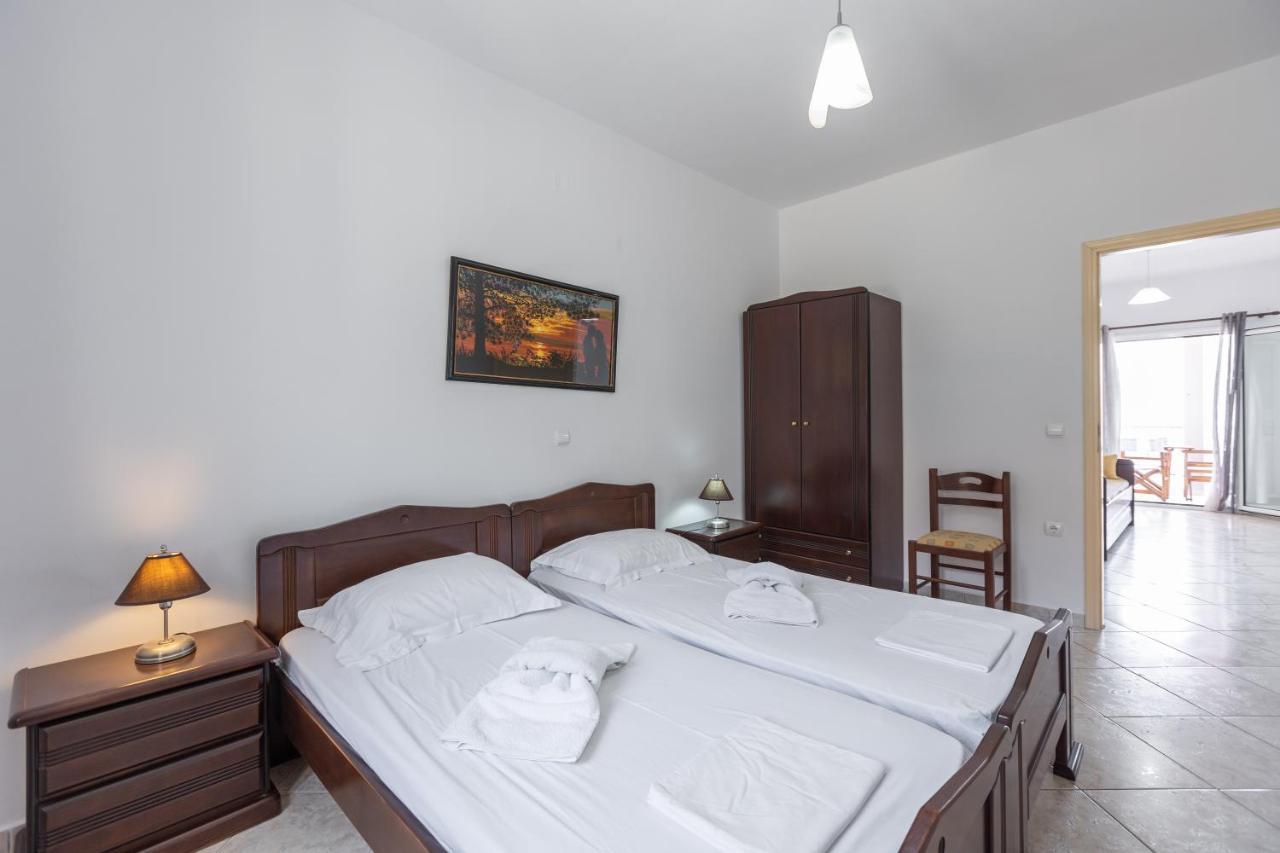 Alicia Studios Fársa Екстериор снимка